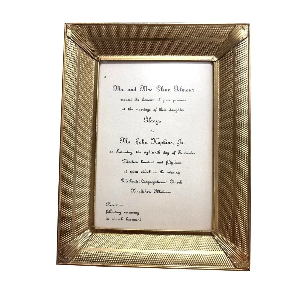 VTG Ornate Gold Metal Picture Frame‎ Gilded Rococo/Victorian Decor Elegant 4x6
